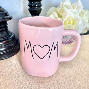 🆕Rae Dunn MOM Ceramic Mug
